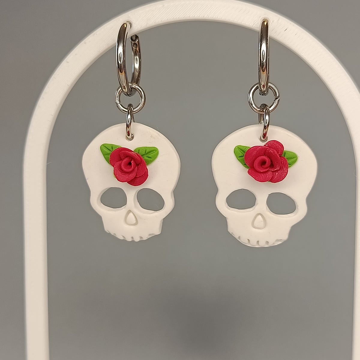 Pendientes Calavera blanca con rosa